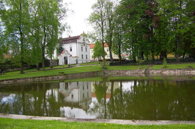 Náves - Jiřice